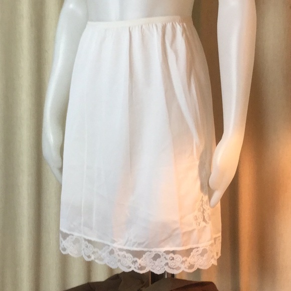 Vintage White nylon half slip.        S - Picture 3 of 5